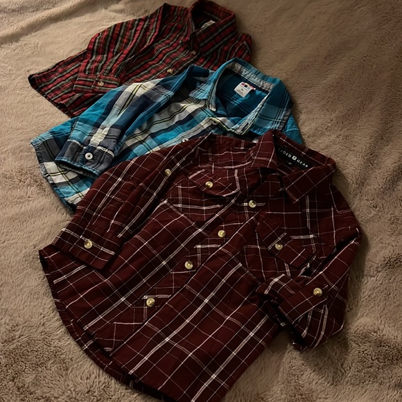 Button Up Shirts - Picture 5 of 5